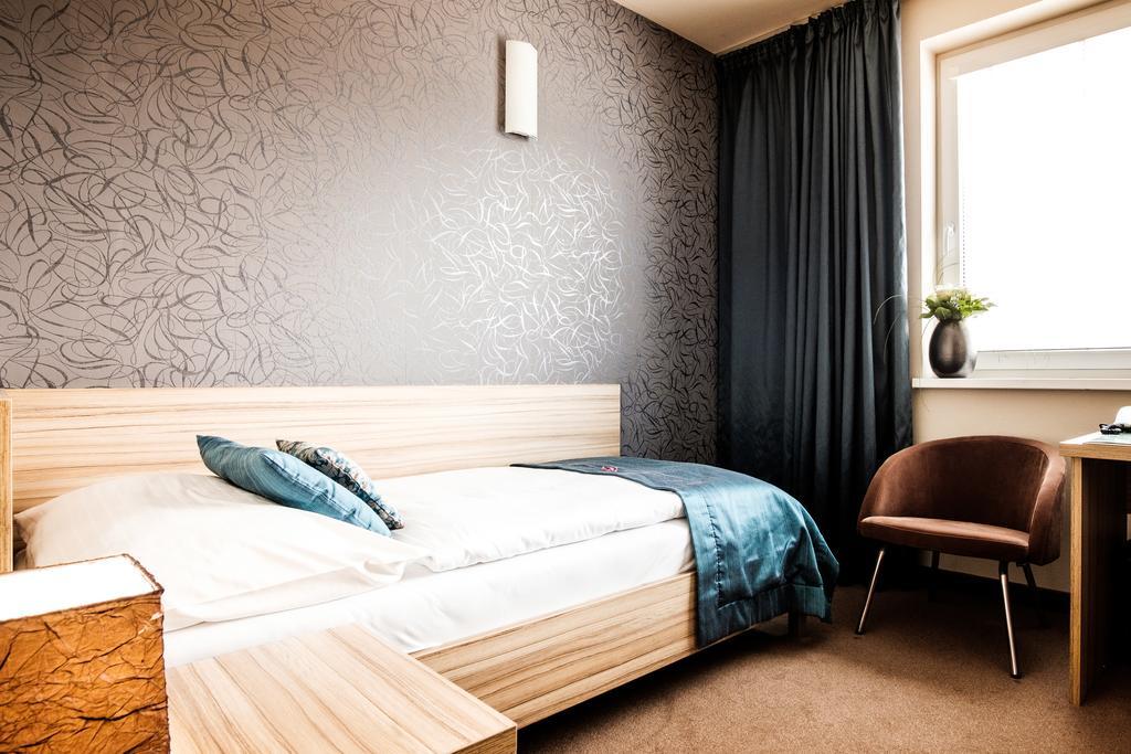 Hotel Deluxe With Free Wellness And Fitness Centrum Nitra Habitación foto